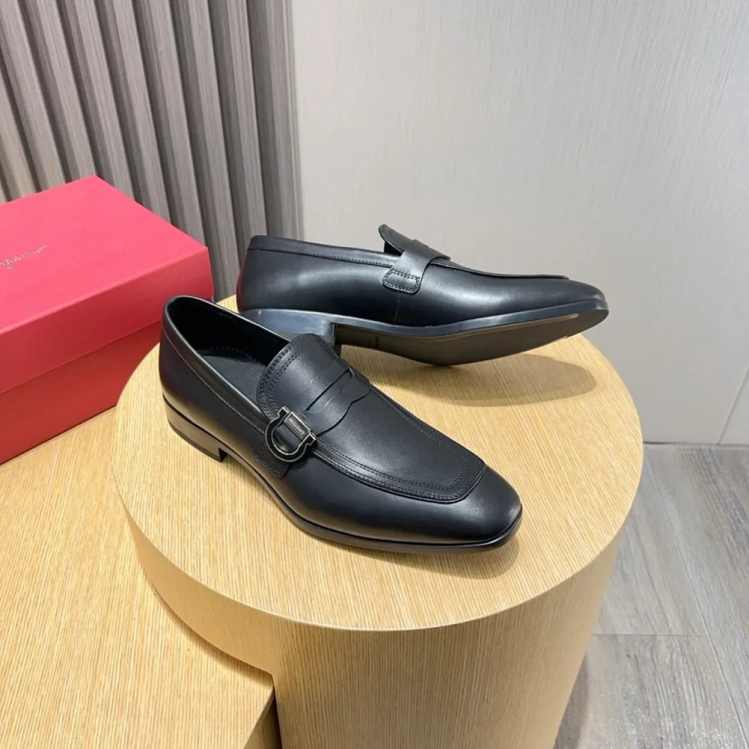 Factory P620💰🔥《Ferragamo》👏Latest•High-end top brand luxury~purchasing agent, top~quality. New fashionable business men's shoes🔜The uppers are made of original open-edge beaded cowhide➕cowhide·lining, with fine workmanship. The original stylish and soft combination wear-resistant and non-slip outsole is light and comfortable on the feet. The real thing looks better in real photos. Size: 38--44